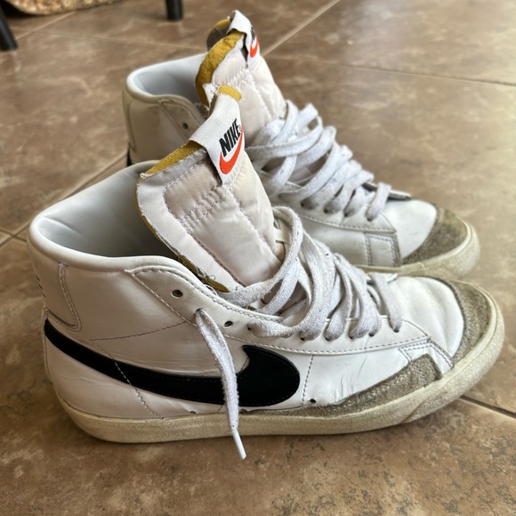 Nike Blazer Mid 77 Vintage White Size 8.5 - Picture 5 of 6